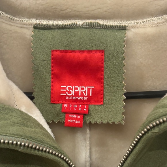 Esprit Outerwear | Large Women’s Green & Cream Lined Teddy Zip Jacket - Picture 5 of 7